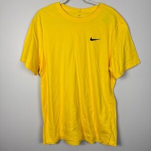 Nike Tee Mens XL Crewneck Top Yellow Short Sleeve Colorful Neon Sport Athletic